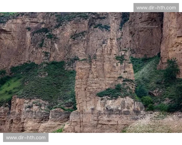 当黄河两岸的豪情碰撞:山东VS山西,一场关于风味与文化的视频盛宴 当黄河两岸的豪情碰撞:山东VS山西,一场关于风味与文化的视频盛宴